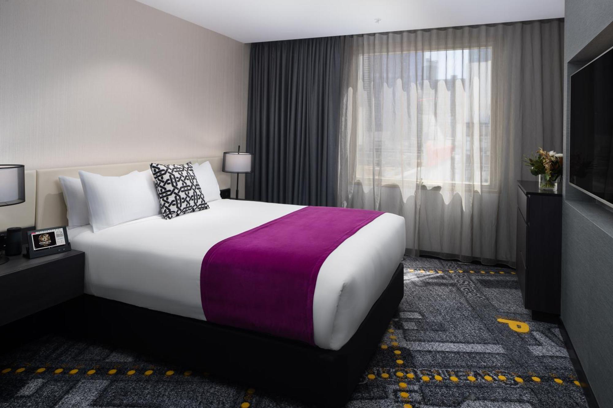 Pullman Melbourne City Centre Exterior foto A bedroom at the hotel